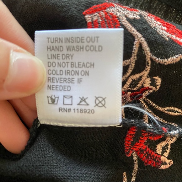 Lucy Paris Off Shoulder Sophisticated Fall Casual Chic Floral Hem Black Dress - Picture 6 of 6